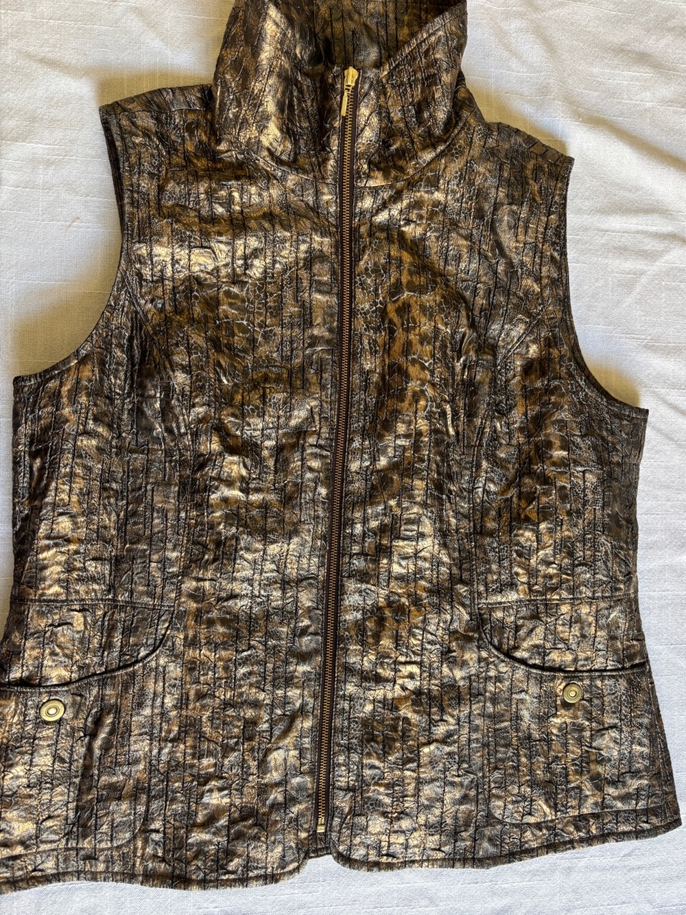 Zenergy by Chico’s Metallic Bronze Quilted Leopard Print Vest - Size 3/Women 16 - Picture 9 of 11